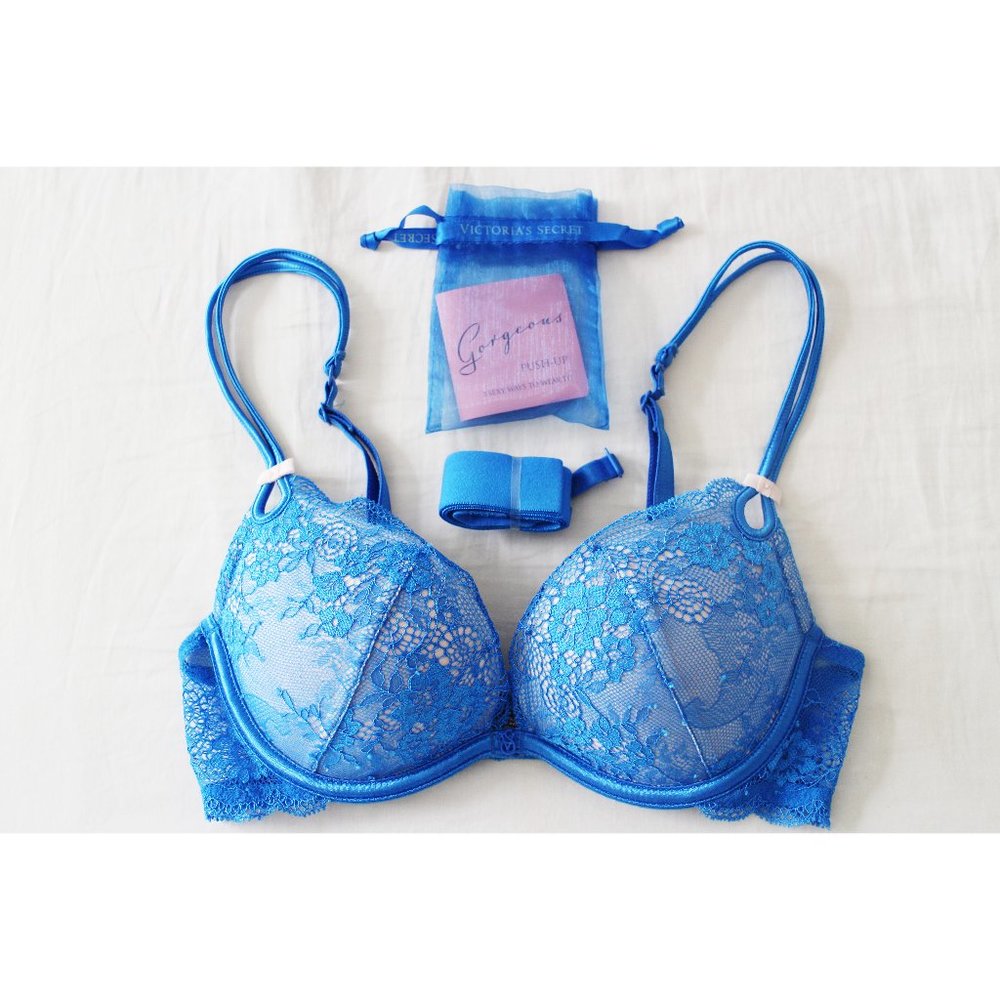Victoria's Secret Blue Lace Push Up Bra 32B